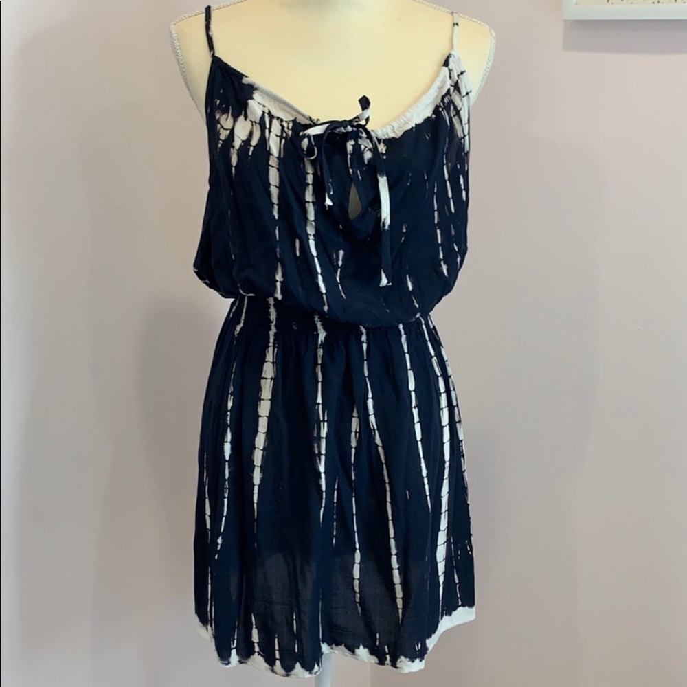 Keyhole Blue/Cream Dress - Picture 3 of 8